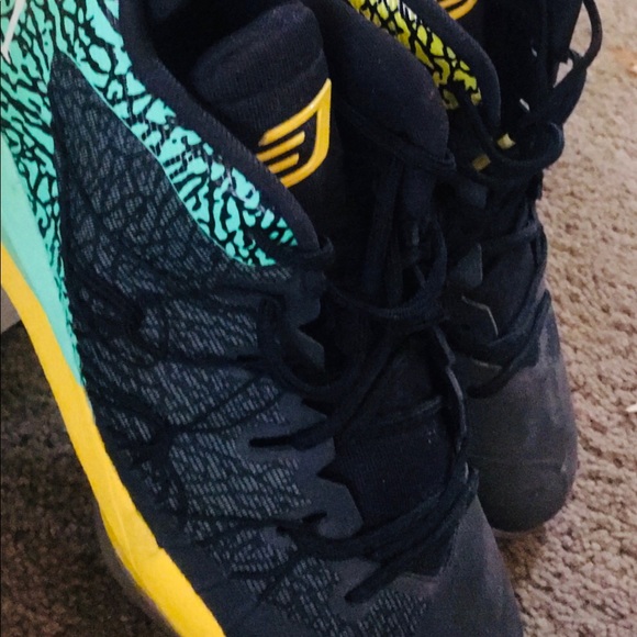 NIKE AIR JORDAN RETRO CP3 VII BRAZIL PACK - Picture 1 of 6